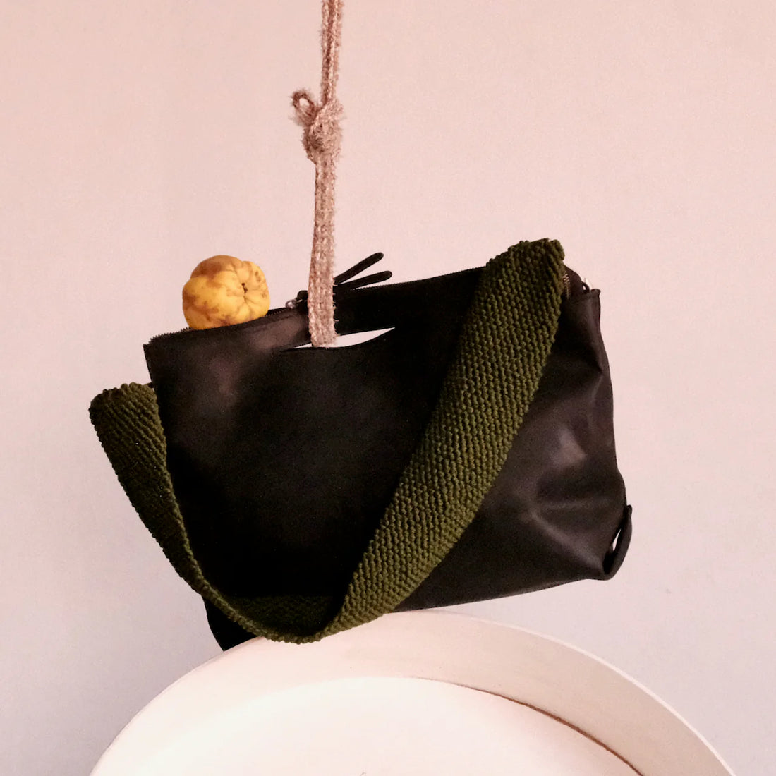 Shoulder Bag -Mini Ogda with woven handle black